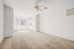 175 N Crescent Bell Dr, Green Valley, AZ 85614 - Photo 17