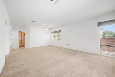 175 N Crescent Bell Drive, Green Valley, AZ 85614 - Photo 7