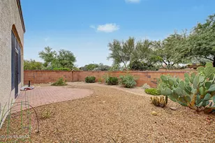 175 N Crescent Bell Dr, Green Valley, AZ 85614 - Photo 33