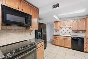 8457 E Beverly St, Tucson, AZ 85710 - Photo 21
