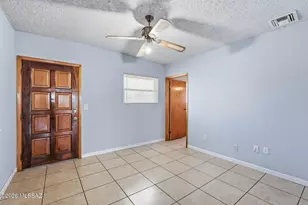 8457 E Beverly St, Tucson, AZ 85710 - Photo 25