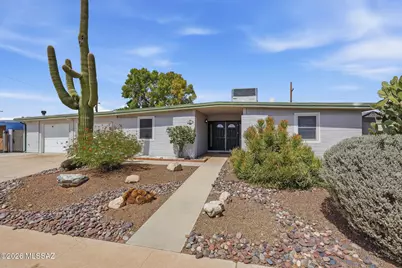 8457 E Beverly Street, Tucson, AZ 85710 - Photo 1