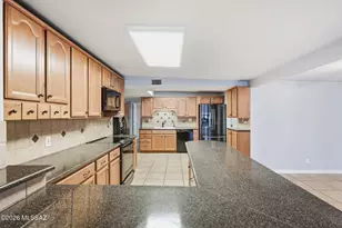 8457 E Beverly St, Tucson, AZ 85710 - Photo 13