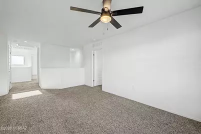 10292 N Leopard Gecko Terrace, Marana, AZ 85653 - Photo 11