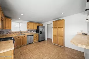 6991 E Brooks Dr, Tucson, AZ 85730 - Photo 11