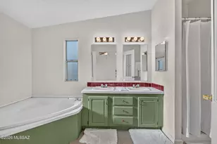 1728 W Coralbrooke Dr, Tucson, AZ 85705 - Photo 15