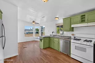 1728 W Coralbrooke Dr, Tucson, AZ 85705 - Photo 9