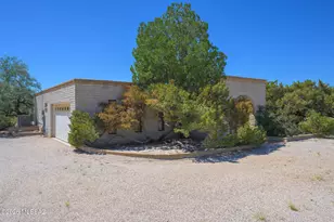 3195 N Homestead Pl, Tucson, AZ 85749 - Photo 1