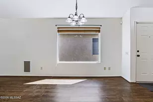 8100 N Millwheel Pl, Tucson, AZ 85741 - Photo 9