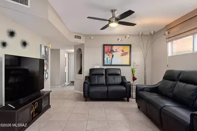 8816 N Old Well Place, Tucson, AZ 85743 - Photo 13