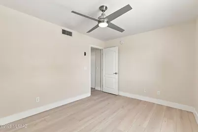 1488 E Hedrick #1202, Tucson, AZ 85719 - Photo 17