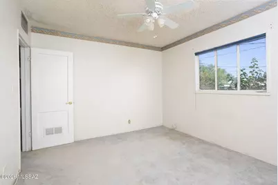 4649 E 9th Street, Tucson, AZ 85711 - Photo 17