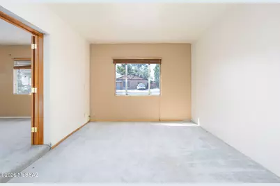 4649 E 9th Street, Tucson, AZ 85711 - Photo 13