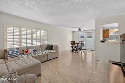 9315 E Old Spanish Trail, Tucson, AZ 85710 - Photo 7