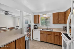 9315 E Old Spanish Trail, Tucson, AZ 85710 - Photo 17