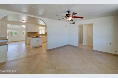 7253 E Eli Drive, Tucson, AZ 85710 - Photo 5