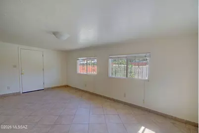 7253 E Eli Drive, Tucson, AZ 85710 - Photo 9
