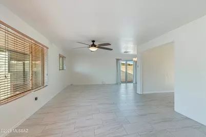 6261 E 15th Street, Tucson, AZ 85710 - Photo 15