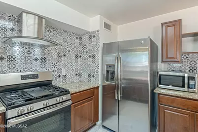 6261 E 15th Street, Tucson, AZ 85710 - Photo 9