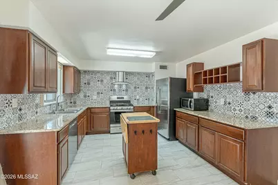 6261 E 15th Street, Tucson, AZ 85710 - Photo 7