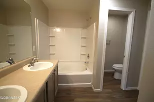 2475 W Waterway Pl, Tucson, AZ 85705 - Photo 21