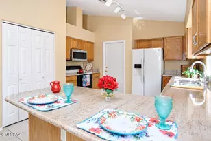 9544 Whetstone Mountain St, Tucson, AZ 85748 - Photo 9