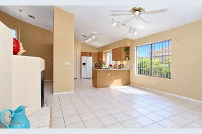 9544 Whetstone Mountain Street, Tucson, AZ 85748 - Photo 7