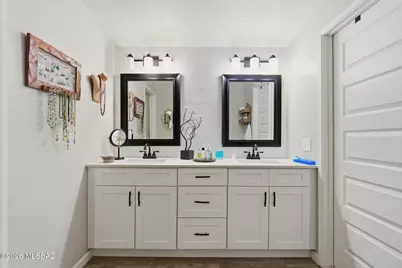 2420 S Camino Seco, Tucson, AZ 85710 - Photo 23