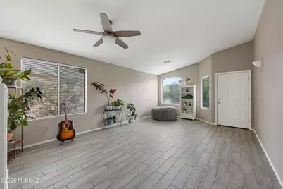 6992 W Harcuvar Drive, Tucson, AZ 85743 - Photo 9