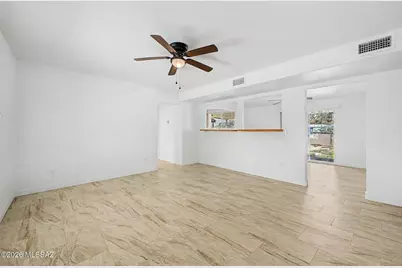 9474 S Vicki Drive, Tucson, AZ 85736 - Photo 11