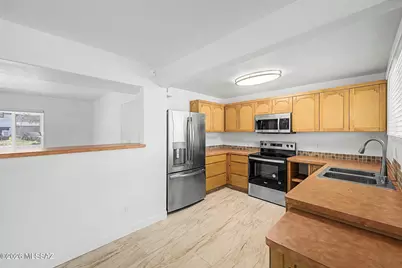 9474 S Vicki Drive, Tucson, AZ 85736 - Photo 17