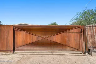650 W 44th St, Tucson, AZ 85713 - Photo 1