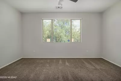 12047 N Golden Mirror Drive, Marana, AZ 85658 - Photo 9