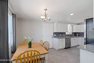 438 E Lester Street, Tucson, AZ 85705 - Photo 7