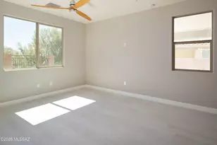 12192 N Golden Mirror Dr, Marana, AZ 85658 - Photo 9