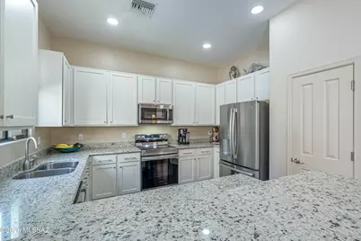303 E Croydon Park Road, Tucson, AZ 85704 - Photo 9