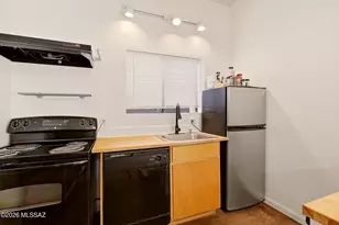 830 E Helen St, Tucson, AZ 85719 - Photo 9