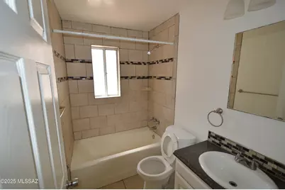 2362 S Jefferson Avenue, Tucson, AZ 85711 - Photo 9