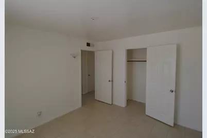 2362 S Jefferson Avenue, Tucson, AZ 85711 - Photo 5