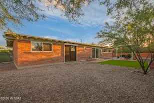 6965 E Luana Dr, Tucson, AZ 85710 - Photo 9