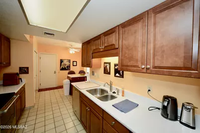858 S Camino Guarina, Green Valley, AZ 85614 - Photo 9