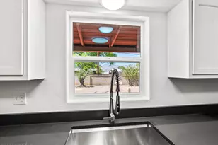 5725 E 10th St, Tucson, AZ 85711 - Photo 9