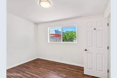 5725 E 10th Street, Tucson, AZ 85711 - Photo 11
