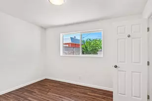 5725 E 10th St, Tucson, AZ 85711 - Photo 11