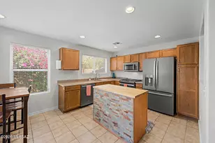7639 E Valley Overlook Dr, Tucson, AZ 85710 - Photo 9
