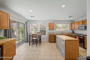 7639 E Valley Overlook Dr, Tucson, AZ 85710 - Photo 11