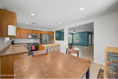 7639 E Valley Overlook Drive, Tucson, AZ 85710 - Photo 13