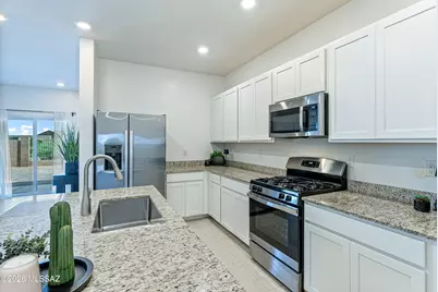 8705 E Creamy Cliffrose Trail, Vail, AZ 85641 - Photo 11