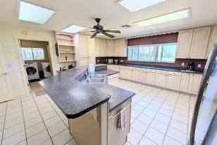 9796 E Shamrock Ln, Pearce, AZ 85625 - Photo 11
