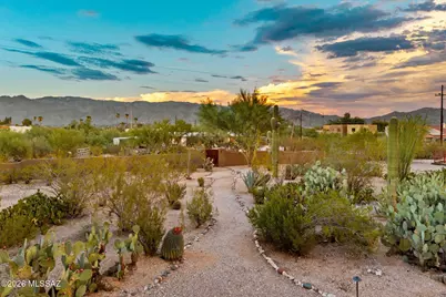 9420 E Sierra Street, Tucson, AZ 85710 - Photo 3